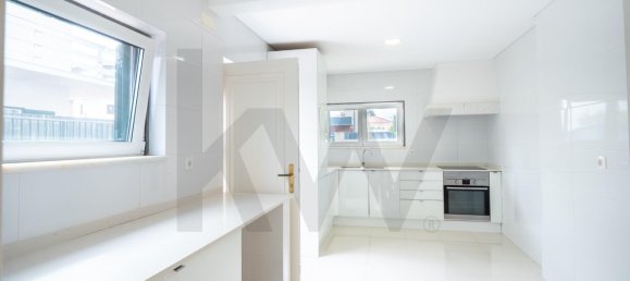 4 bedrooms House in Cascais, Portugal No. 103310 15