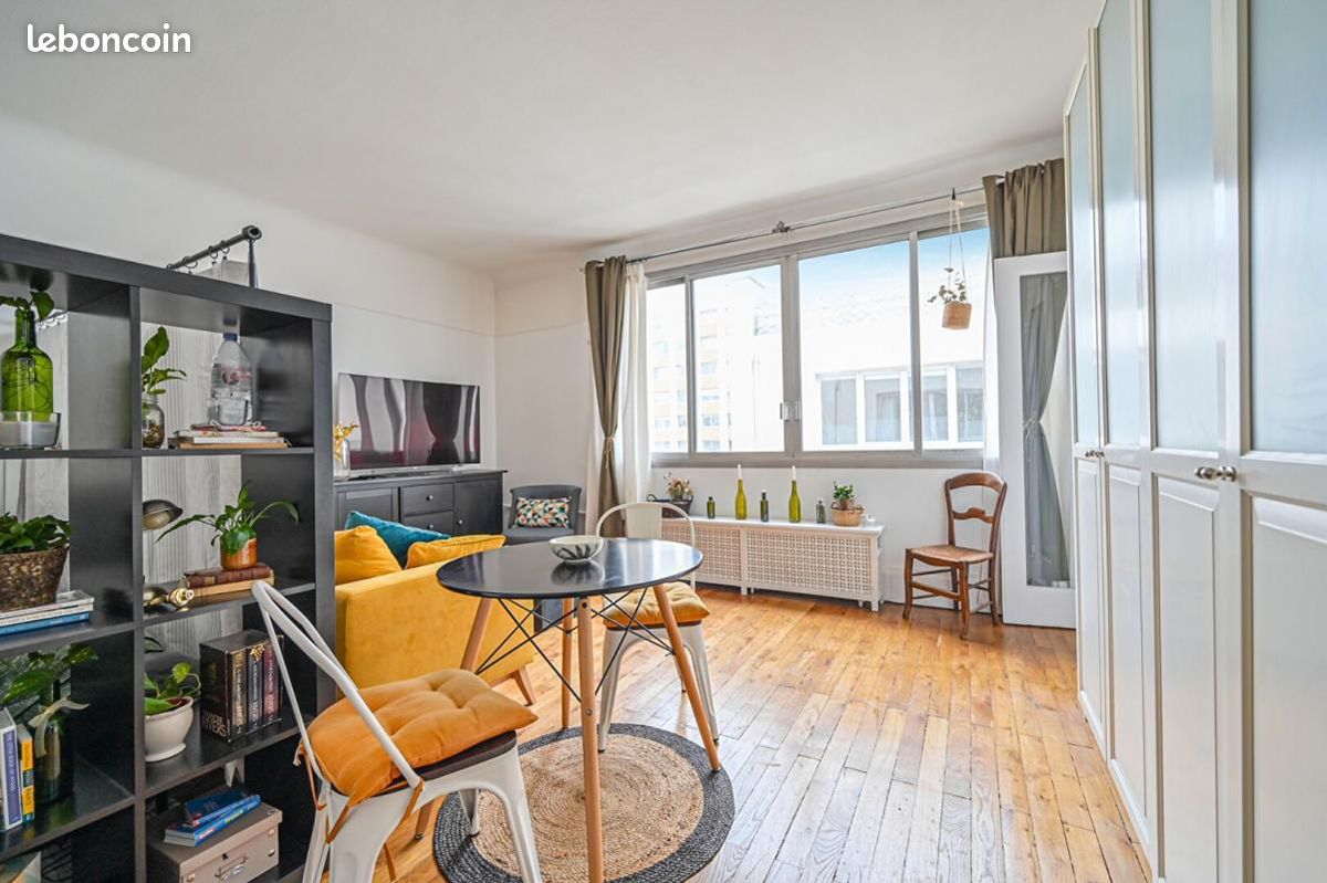 1 bedroom Apartment in Paris, France No. 182253
