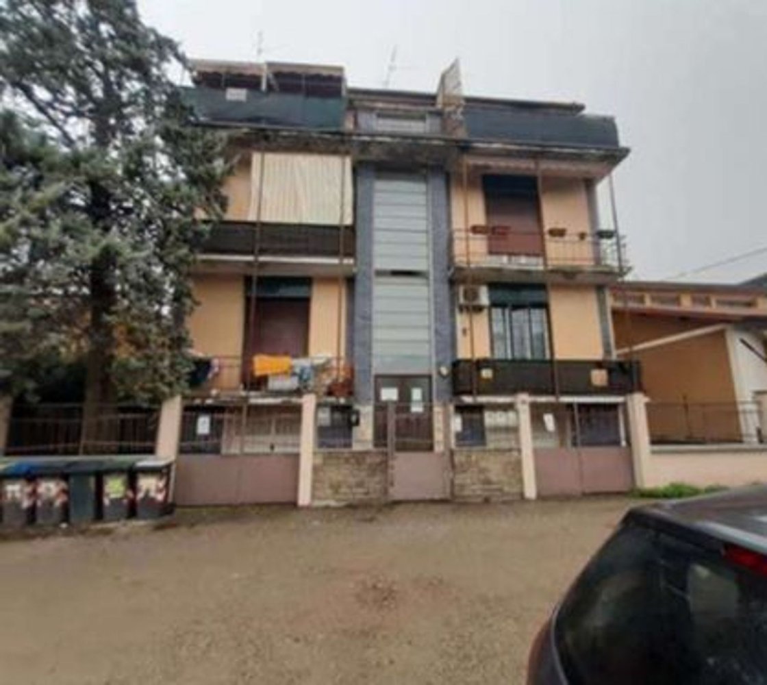 Apartamento de 2 divisões em Settimo Milanese, Italy N.º 4483