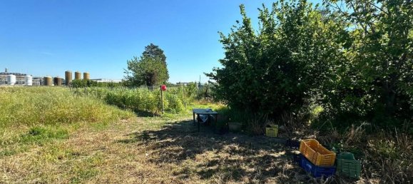 3040m² Land in Qualiano, Italy No. 23900 7