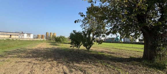 3040m² Land in Qualiano, Italy No. 23900 10