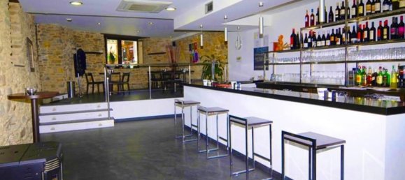 Gebäude in Villafranca del Bierzo, Spain 226m², Nr. 71965 8