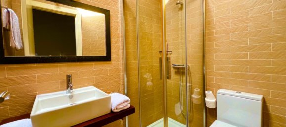 Gebäude in Villafranca del Bierzo, Spain 226m², Nr. 71965 17