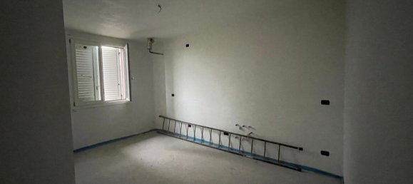 3 rooms Apartment in Inzago, Italy No. 183061 5