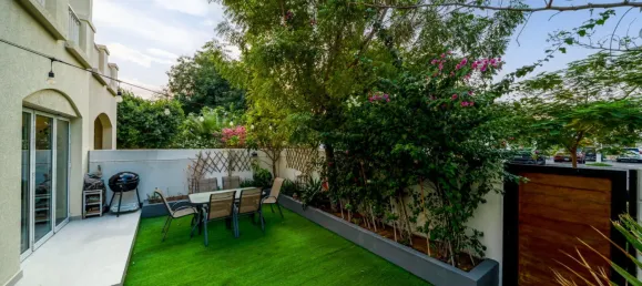 Villa de 3 dormitorios en The Lakes, UAE No. 108341 9