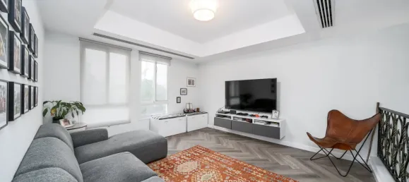 Villa de 3 dormitorios en The Lakes, UAE No. 108341 4