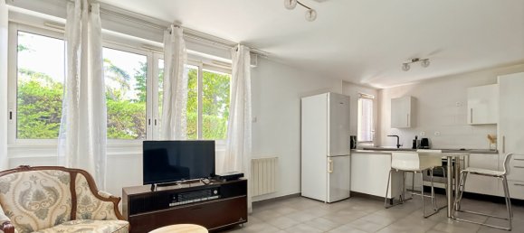 Квартира с 1 спальней в Ла Сьота, Франция № 287800 3