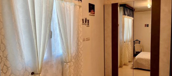 5-Zimmer Doppelhaus in Bollate, Italy, Nr. 25642 80