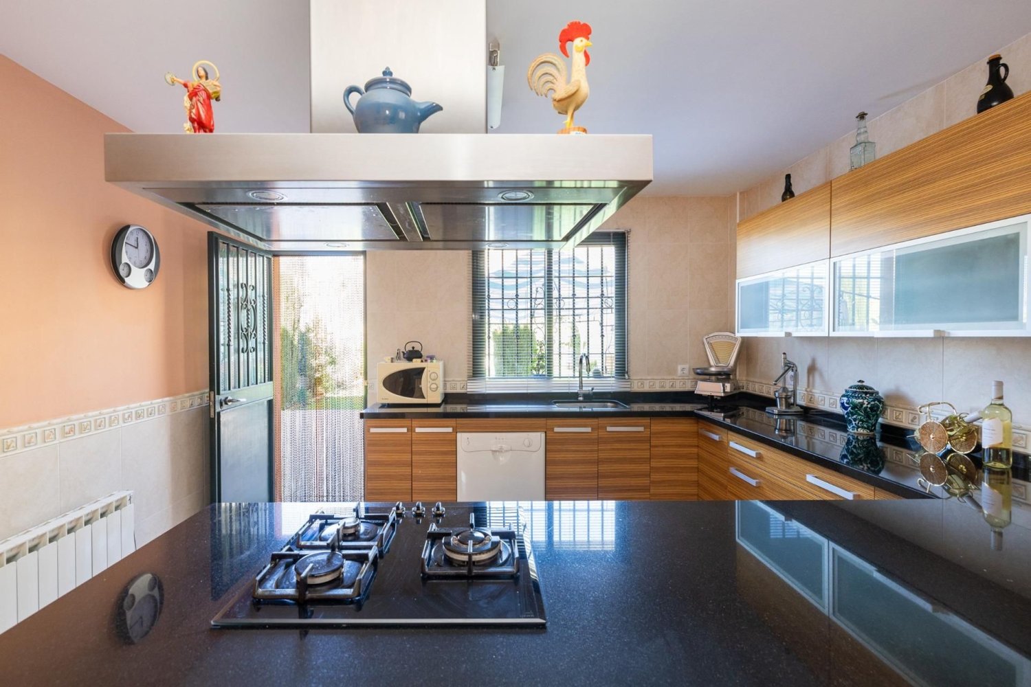  عقار تجاري في Barcelona, Spain 220متر مربع رقم 94754