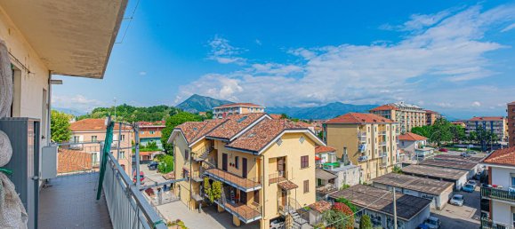 3-salle Appartement à Alpignano, Italy No. 5187 11