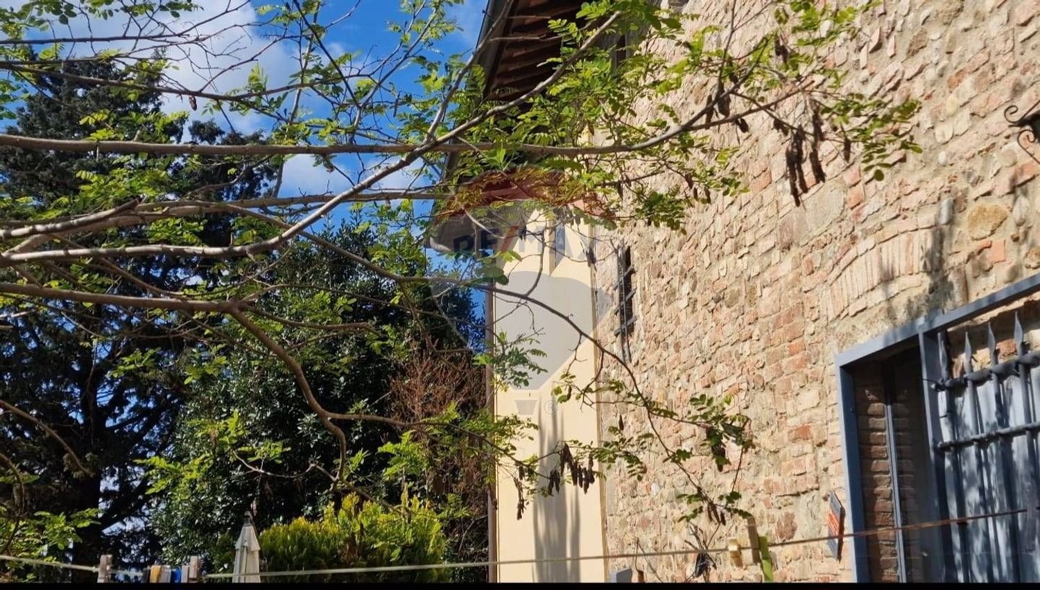 8 rooms House in Montespertoli, Italy No. 176321