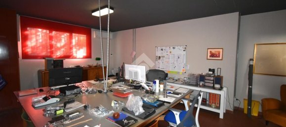 730m² Warehouse in Forlì, Italy No. 118532 11