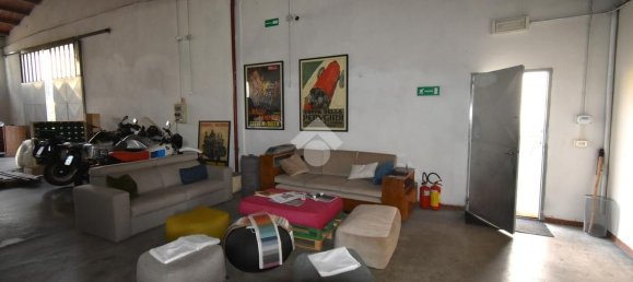 730m² Warehouse in Forlì, Italy No. 118532 13