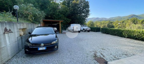 5 rooms House in Deiva Marina, Italy No. 18049 6