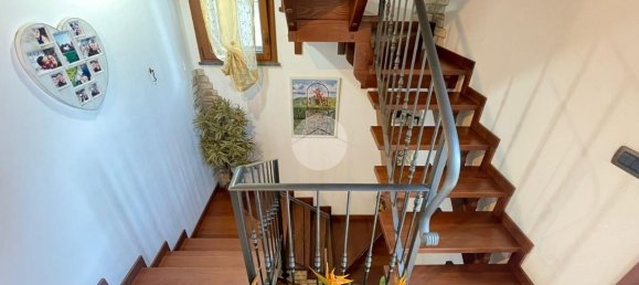 5 rooms House in Deiva Marina, Italy No. 18049 25