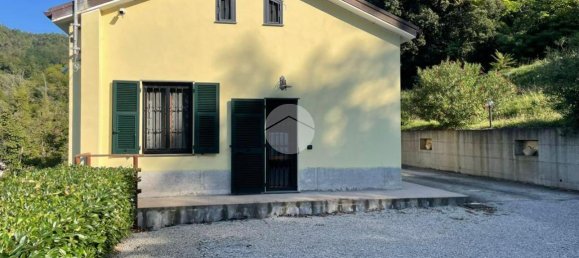 5 rooms House in Deiva Marina, Italy No. 18049 39
