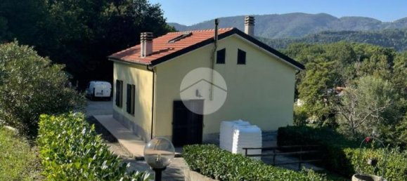 5 rooms House in Deiva Marina, Italy No. 18049 32