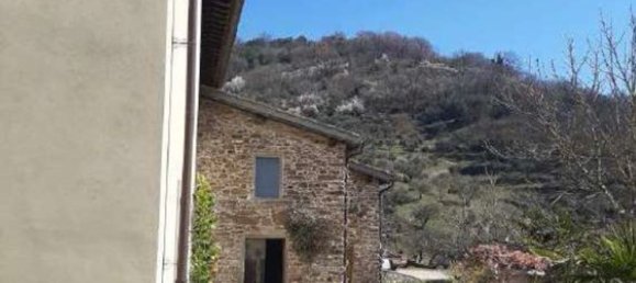 213m² Commercial property in Rufina, Italy No. 274803 3