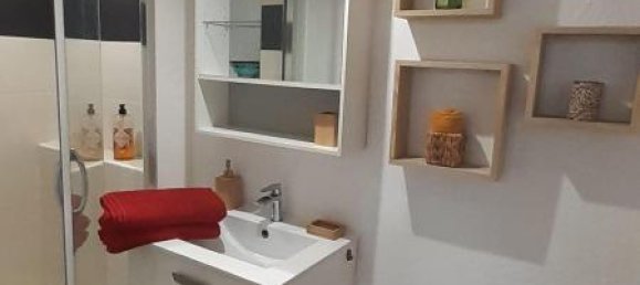 1 bedroom Apartment in Uzes, France No. 194065 4