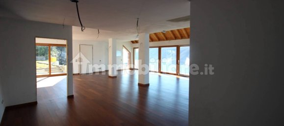 7 bedrooms Villa in Campione d'Italia, Italy No. 106288 10
