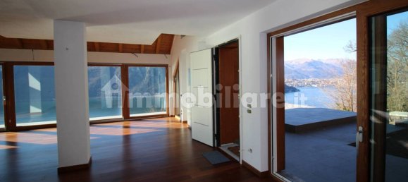 7 bedrooms Villa in Campione d'Italia, Italy No. 106288 12