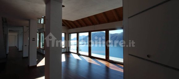 7 bedrooms Villa in Campione d'Italia, Italy No. 106288 9