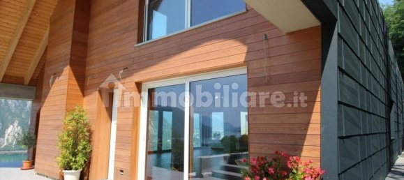 7 bedrooms Villa in Campione d'Italia, Italy No. 106288 3