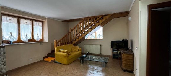 4 rooms Villa in Palestrina, Italy No. 10672 8