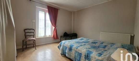 3 Schlafzimmer Haus in Marillet, France, Nr. 101143 10