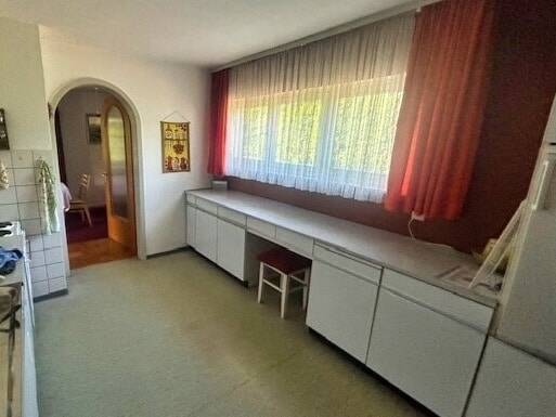 5 rooms House in Rhon-Grabfeld, Germany No. 159130