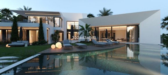  Land in Marbella, Spain No. 151045 2