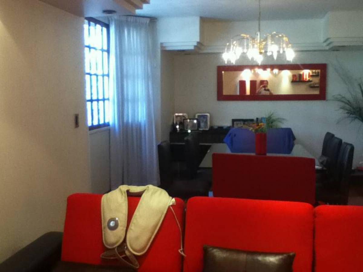 Apartamento de 4 dormitorios en Buenos Aires, Argentina No. 96302