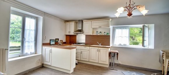 Дом с 5 спальнями в Сен-Медар-д’Они, Франция № 300985 9