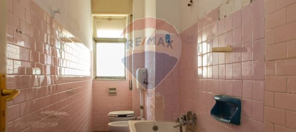 2 bedrooms Apartment in Valverde, Italy No. 232486 6