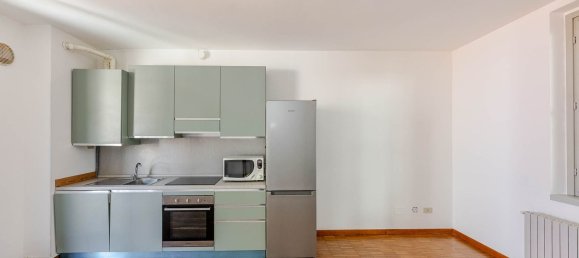 Квартира с 3 комнатами в Лавено-Момбелло, Италия № 129578 5