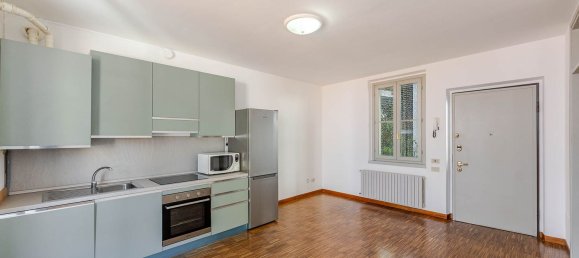 Квартира с 3 комнатами в Лавено-Момбелло, Италия № 129578 6