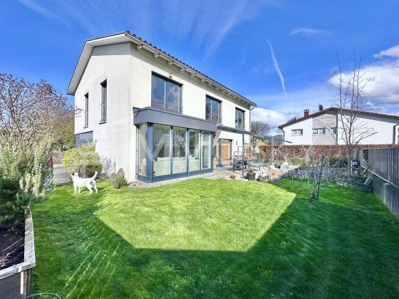 6 rooms House in Lustenau, Austria No. 191657