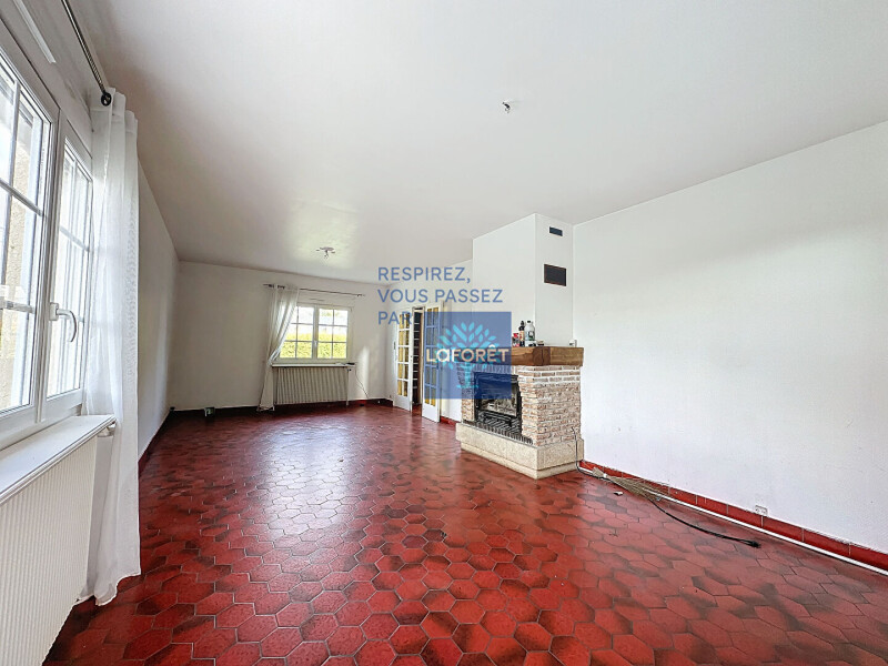 4 bedrooms House in Talmas, France No. 68313