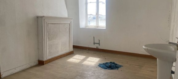 Gewerbliche Immobilie in Villers-Cotterets, France 440m², Nr. 70255 4