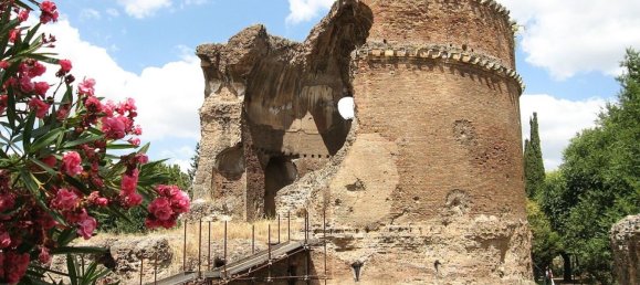 3 Schlafzimmer Wohnung in Rome, Italy, Nr. 375934 2