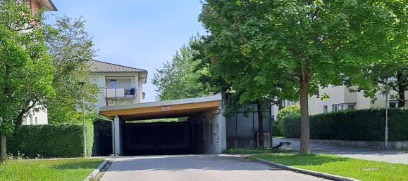 Parkplatz in München, Germany, Nr. 276328 3