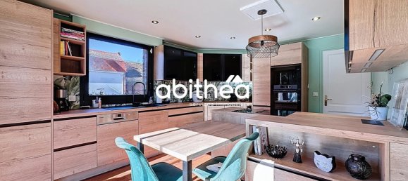 4 bedrooms Castles in Arras, France No. 297932 2