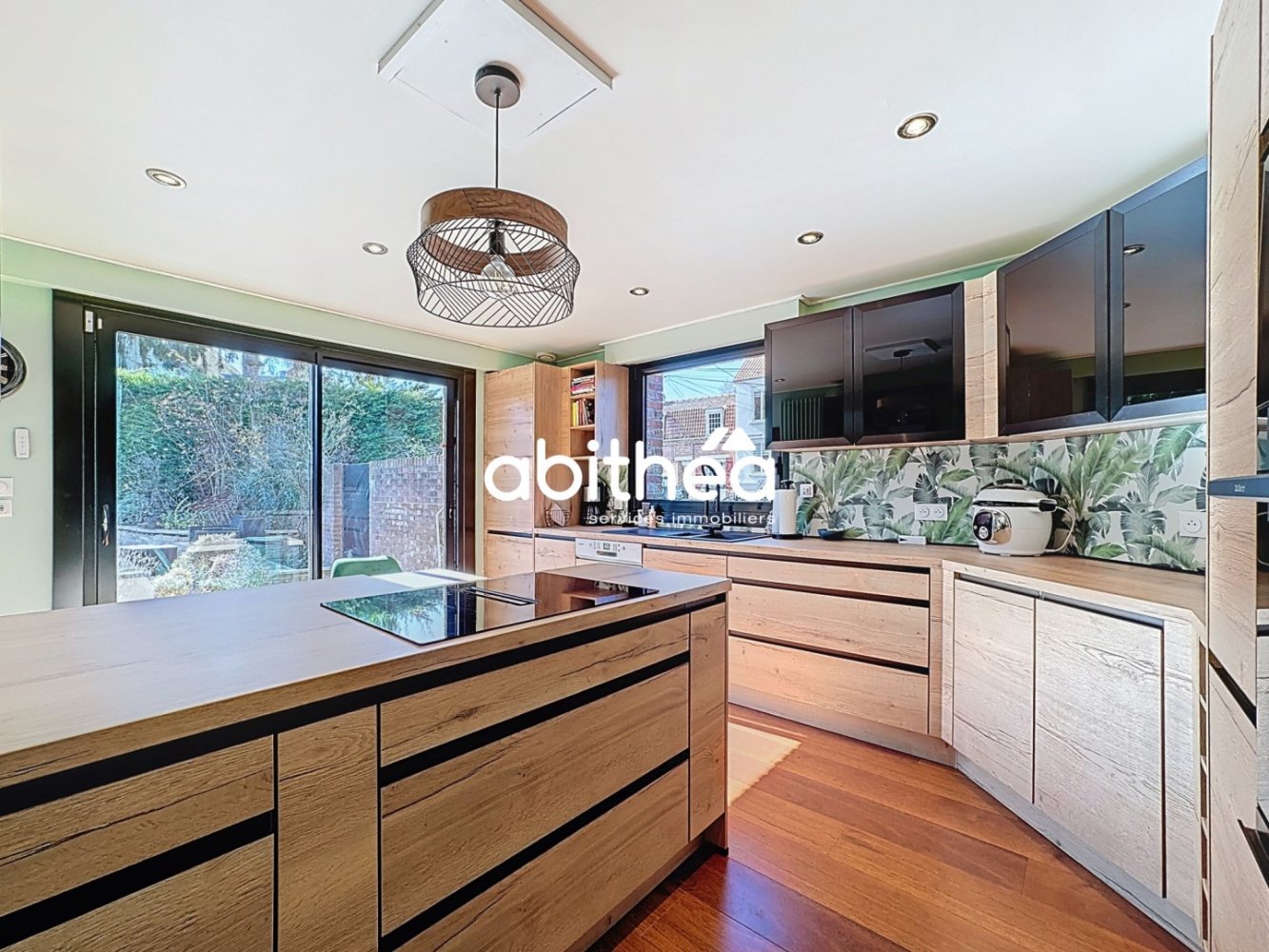 4 bedrooms Castles in Arras, France No. 297932