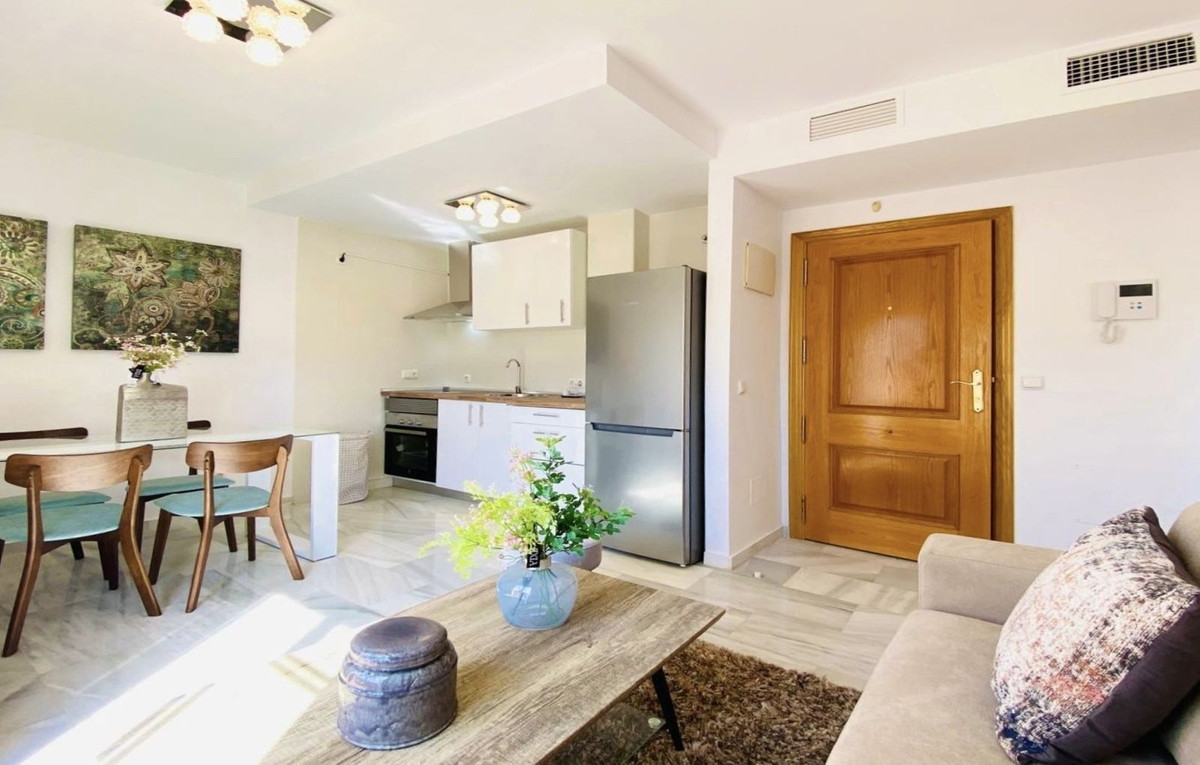 Ático de 1 dormitorio en San Luis de Sabinillas, Spain No. 190255