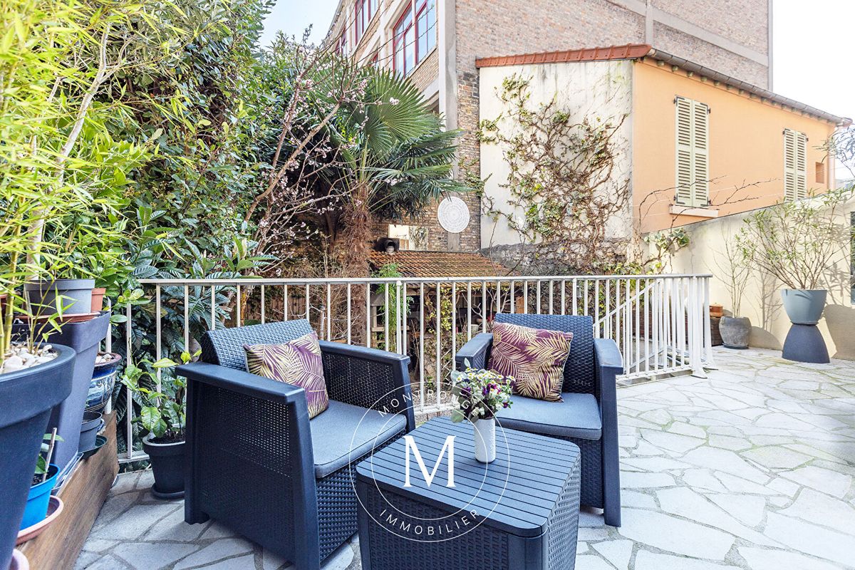 Casa de 4 dormitorios en Montrouge, France No. 117251