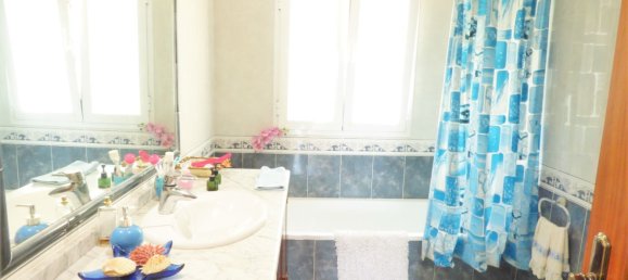 5 bedrooms House in Marbella, Spain No. 26861 16