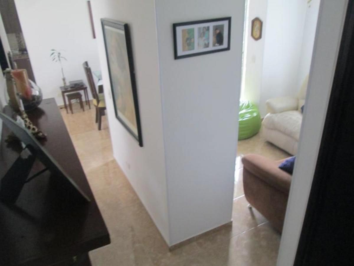 2 bedrooms House in Valle del Cauca, Colombia No. 6044