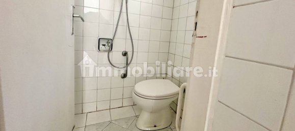 Imóvel comercial de 2 divisões em Trieste, Italy N.º 302201 9