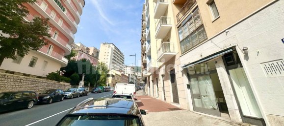 Imóvel comercial de 2 divisões em Trieste, Italy N.º 302201 20
