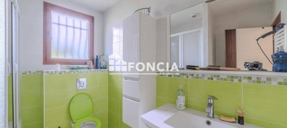 3 Schlafzimmer Haus in Roanne, France, Nr. 329499 8